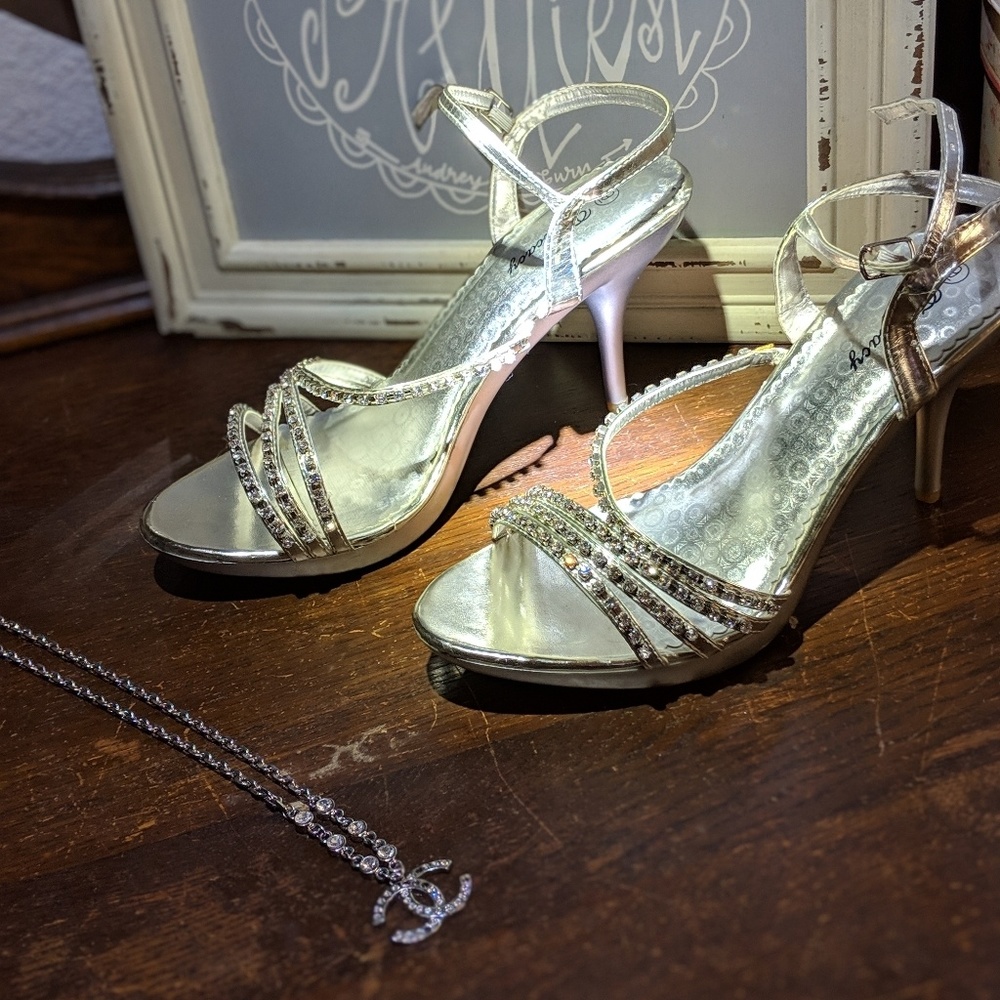 Sliver rhinestone open Toe heel shoe